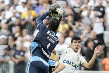 Corinthians e Grêmio fazem jogo equilibrado e não saem do zero em Itaquera