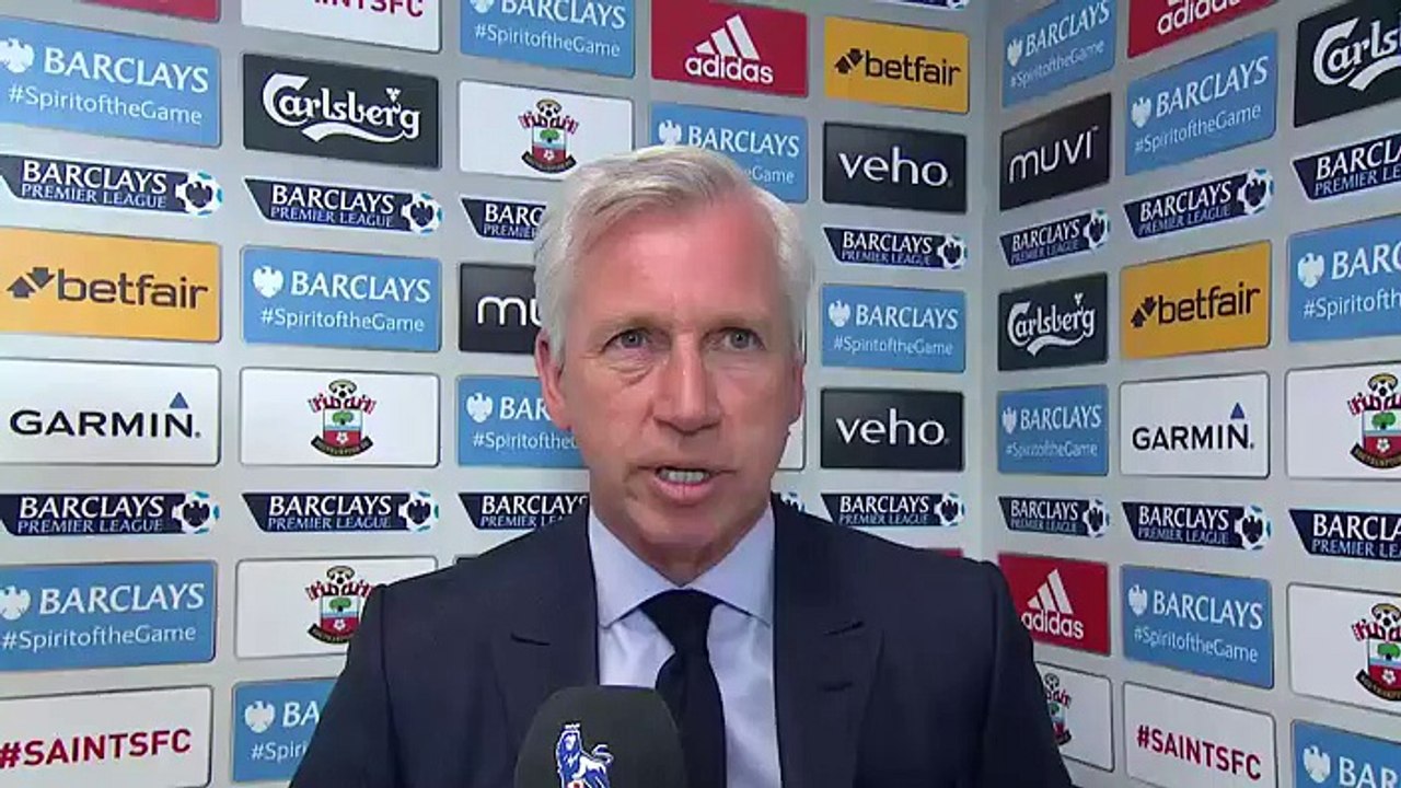 Southampton 4-1 Crystal Palace: Pardew bemoans 'shocking decisions'