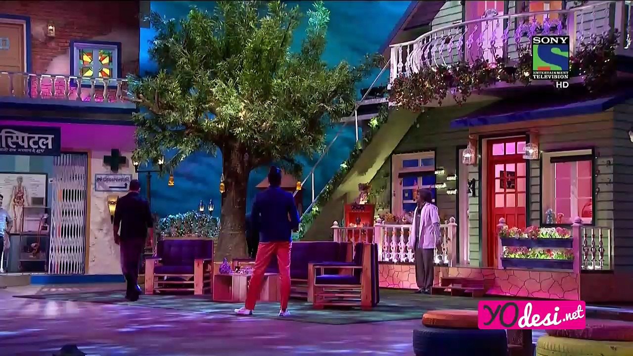 See What Abhishek Bachan Did With Kapil & Suneil Grover For Flirting With His Wife