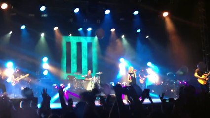 17 Still Into You Paramore Live in Brasilia '13