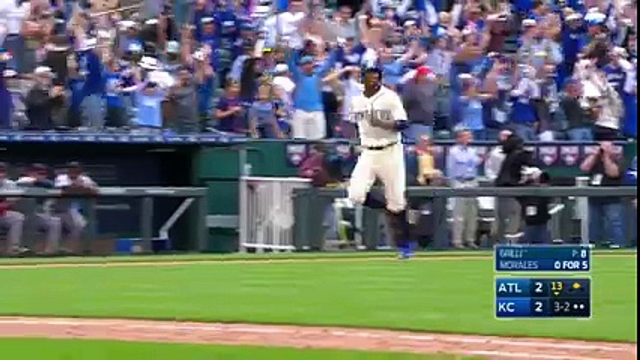 ATL@KC- Morales homers to center to win the game