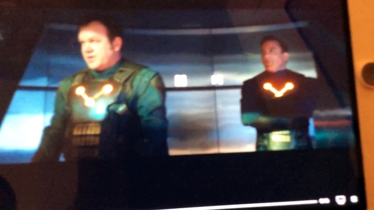 Guardians of the galaxy middle finger scene