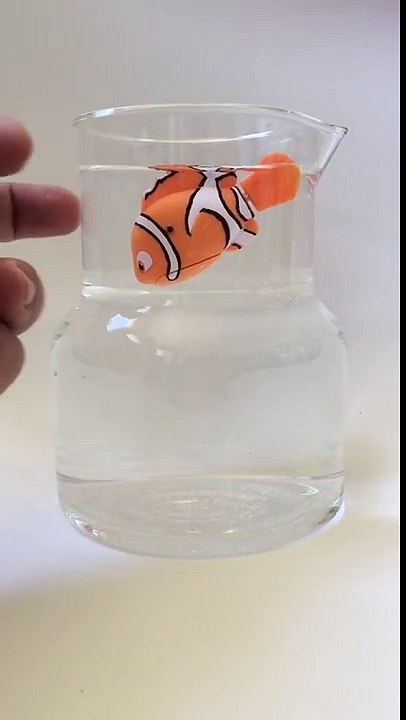 Finding Dory swimming Nemo toy