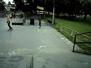 bs heel flip subindo 45 em maua. davi, 10..