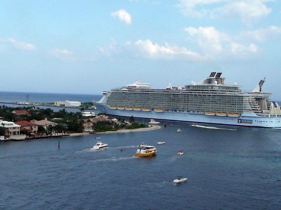 PORT E 011 P1080153