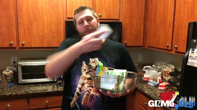 Can Jelly Protect iPhone 6 From 100 FT Drop Onto Concrete GizmoSlip