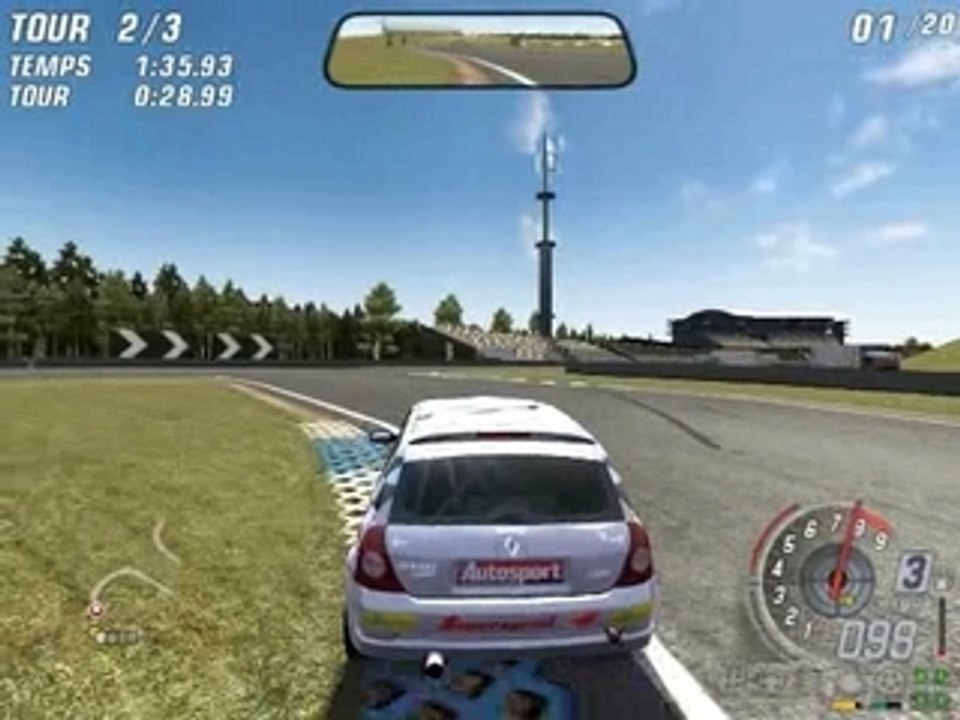 un petit tour en clio sur toca race driver 3