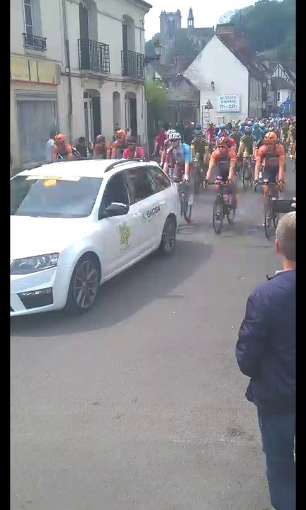 Cyclisme : le Tour de Picardie 2016 s'est élancé à Chaumont-en-Vexin