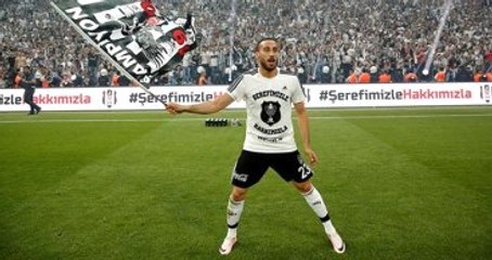 Cenk Tosun, Fenerbahçe'ye Küfürlü Marşı Söyledi