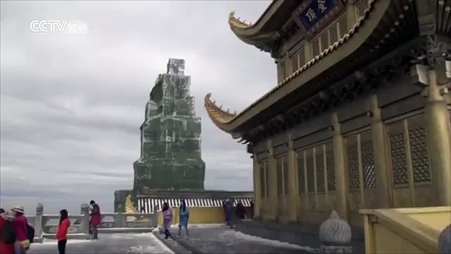 Rare summer snow blankets Mount Emei in southeast China