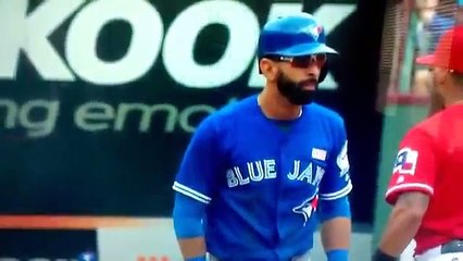Rougned Odor punches Bautista in the jaw. ( SLOW MOTION)