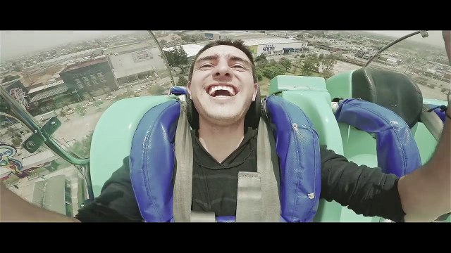 Un parc d’attractions vous propose votre cri en souvenir