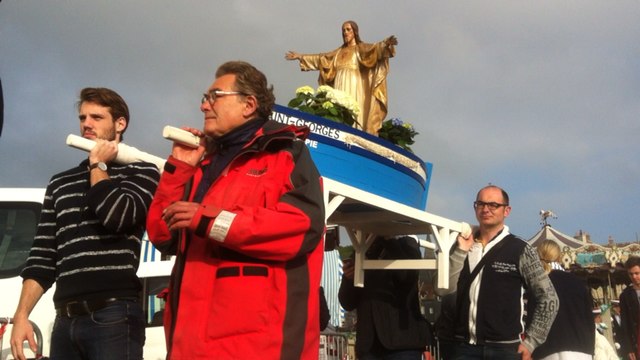 La fête des marins, procession et miniatures