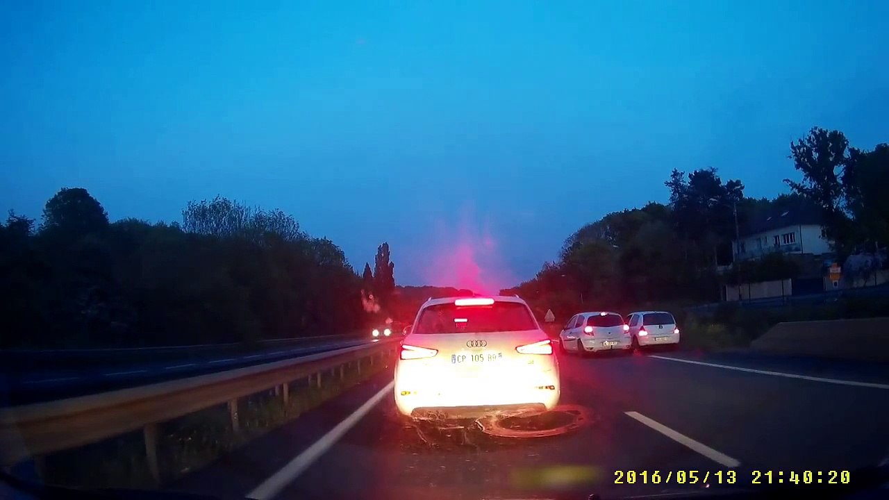 Road Rage violent entre 3 voitures en France
