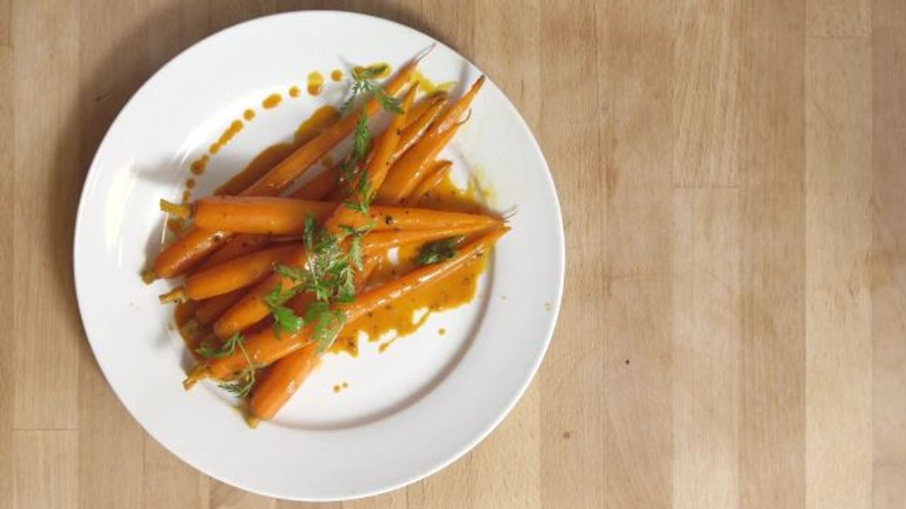 How to Make Glazed Carrots
