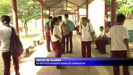 Inicio normal de clases en el Modesto Rodas de Chamelecon