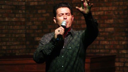 Franz Goovaerts sings 'Help Me Make It Through The Night' Jackson 2015