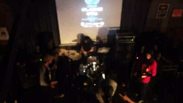 Inlander - We Will Fight @ Borneo Beer House 22 Sept 2013