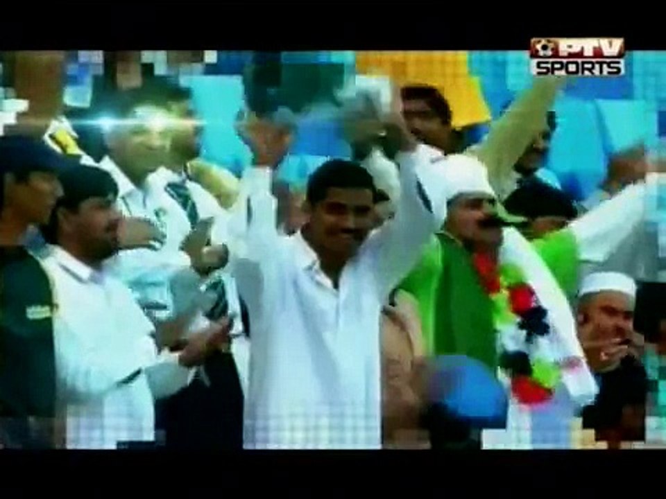Hum ko Jeet Ki Lagan------------Pakistan team song by     azeem awan