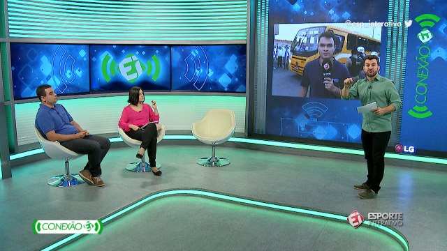 Torcida do Cruzeiro protesta na Toca da Raposa e pede a saída do presidente Gilvan de Pinho Tavares