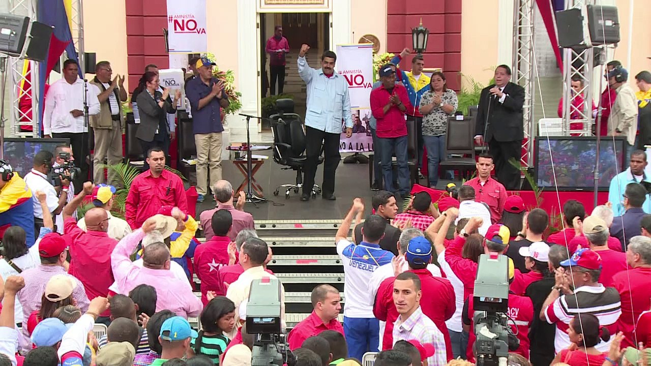 Venezuela: Gobierno refuerza sus facultades con decreto
