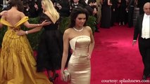 Kendall Jenner Yells At A Paparazzo Dont Touch Me Who Tries To Grab Her