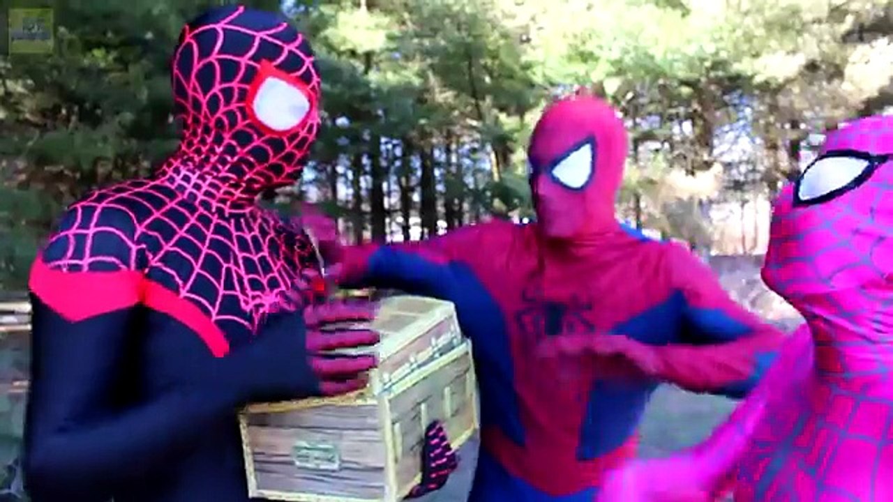 Frozen Elsa & Disney Princess Superheroes! w_ Spiderman, Pink Spidergirl, Mermaids & Joker Prank -)