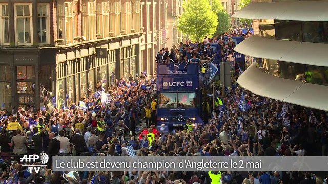 Marée humaine à Leicester pour fêter le titre de champion d'Angleterre