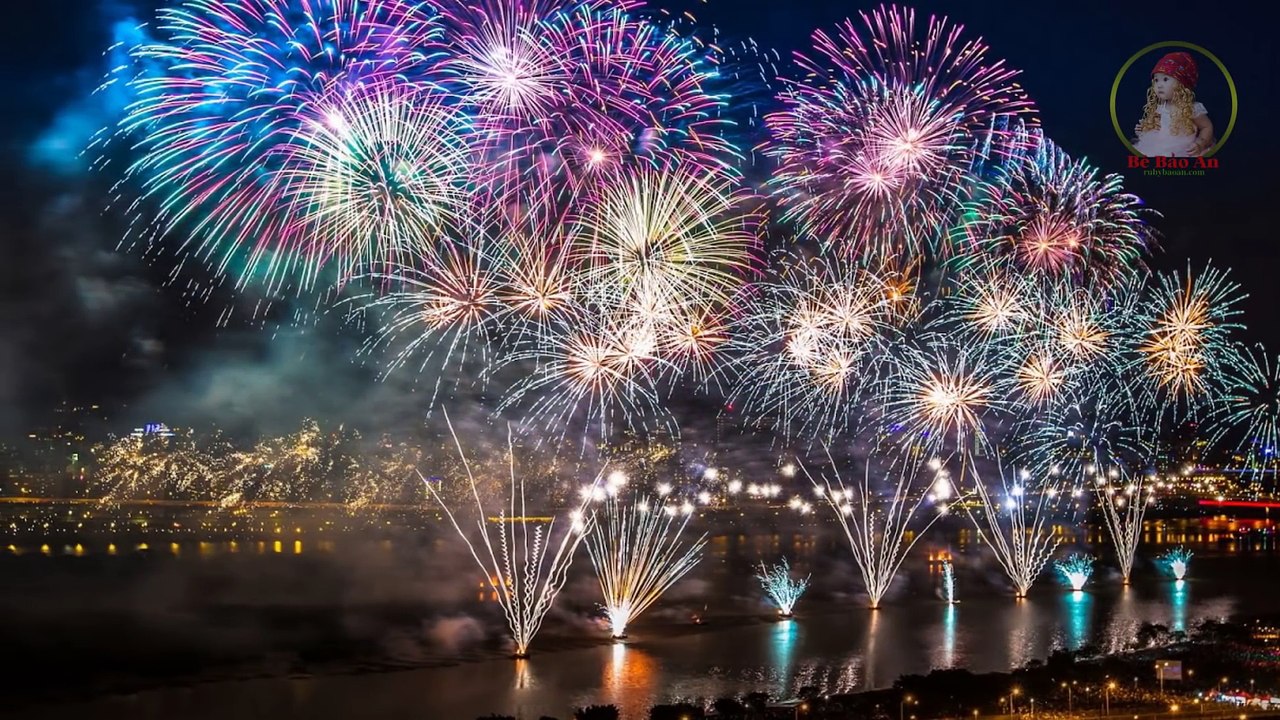 Bé Bảo An - Khúc Giao Thừa ( NS - Phương Uyên )