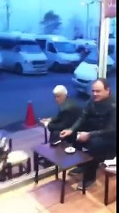 Köksal Baba Kollarını Sıvayıp Kime Saldırdı-