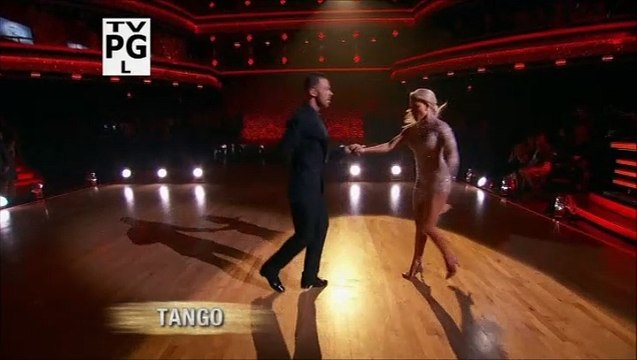 Witney Carson & Artem Chigvintsev - Tango