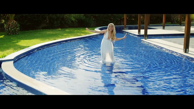 ΒΡ| Βίλλυ Ραζή - Εμένα βρήκες | (Official ᴴᴰvideo clip) Greek- face