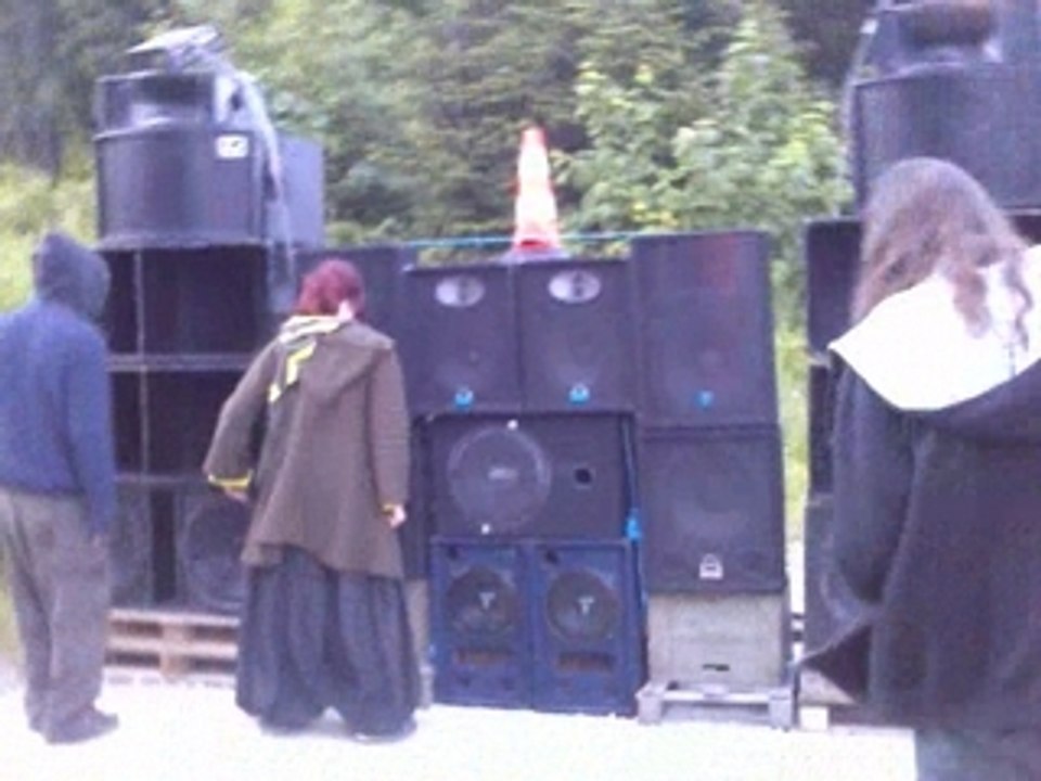 teuf subbass unit - mat mix