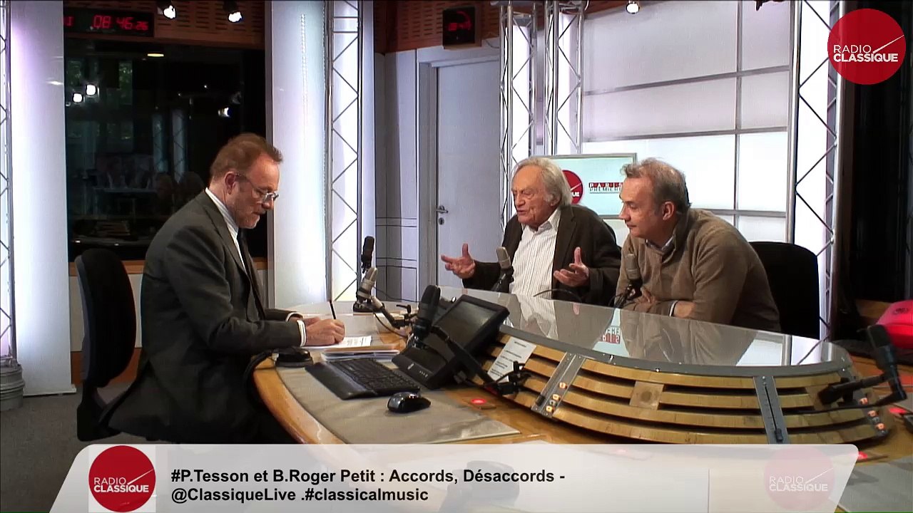 "C'est le président courage" Bruno Roger-Petit (17/05/2016)