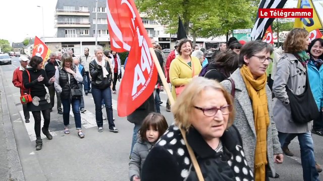 Carhaix. Loi Travail : les manifestants rebaptisent le local PS