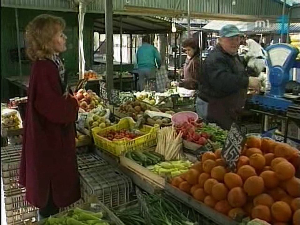 Szomszédok 313. Rész  1999 Április 22