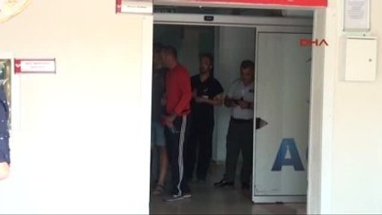 Çanakkale Üzerine Motosiklet Devrilen Ata Demirer, Bacağından Yaralandı- Ek