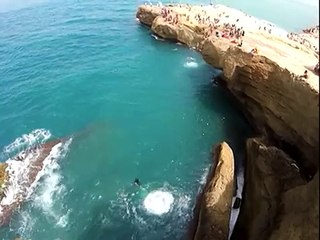 أجمل قفزة في البحر من أعلى الجرف شاطئ قابوياوا - رأس الماء Cliff jumps in Cap de leau