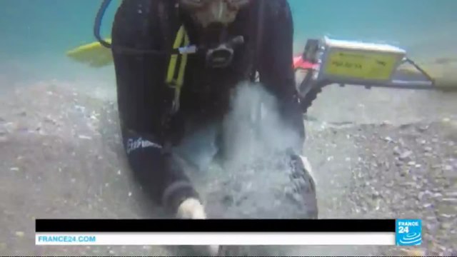 Un trésor vieux de 1600 ans découvert par des plongeurs dans le port de Cesarée - ISRAËL