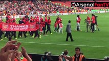 Fans Applaud Tomas Rosicky on His Lap of Honour!