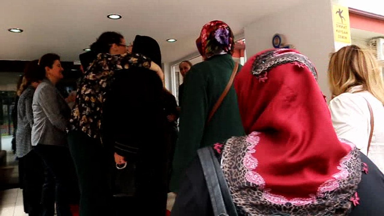 ŞEHİT ANNELERİ YEMEK