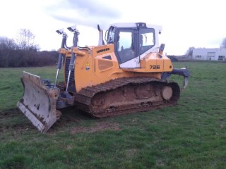 Liebherr PR 726 test