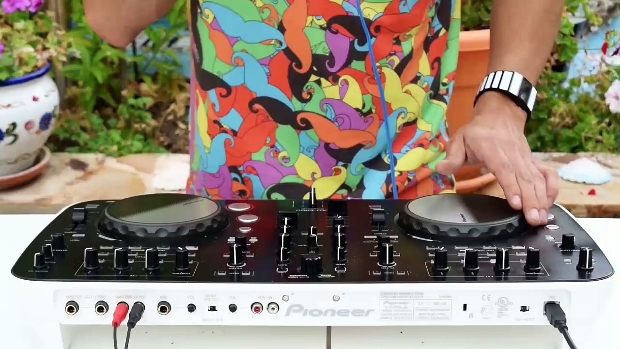 Josh Maniacs - Especial Electro Dance Music