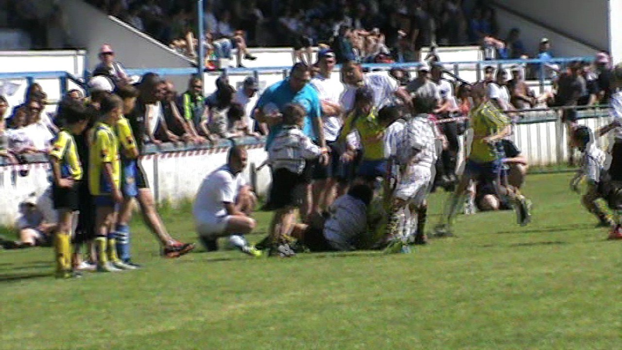 Finale rugby edrLa Rochelle Clermont à Perigueux 5 05 2016 ( moins de 10 )
