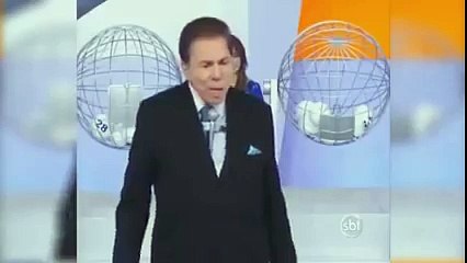 Silvio Santos caiu é penâlti para o corinthians