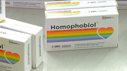 L'association Aides distribue un "médicament" contre l'homophobie - Le 17/05/2016 à 21h00