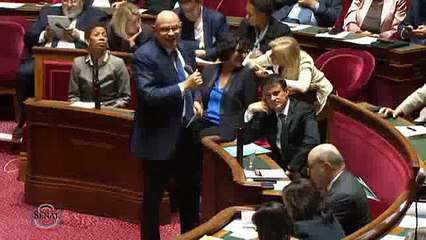 Classes bilangues : " L'enseignement bilangues dans notre pays est un désastre et diminue notre compétitivité ! "