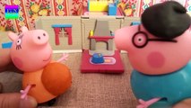 Peppa Pig Family toys Mummy pig pregnant Surprise for daddy pig fun episode Play - Doh