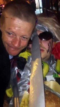 Son enterrement de vie finit en drame ! Ses amis lui font la pire blague du monde !