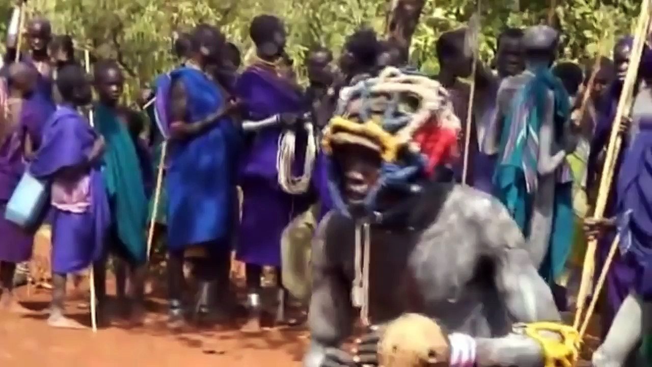 African culture and rituals   Mundari Dance from South Sudan